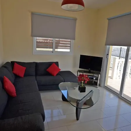 Villa Favor - 3 Bed With Pool Close To Nissi